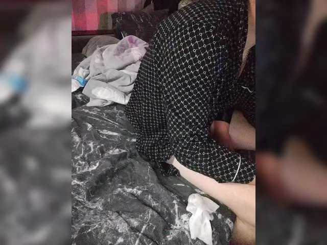 SarahSam – webcam model profile photo Image 8