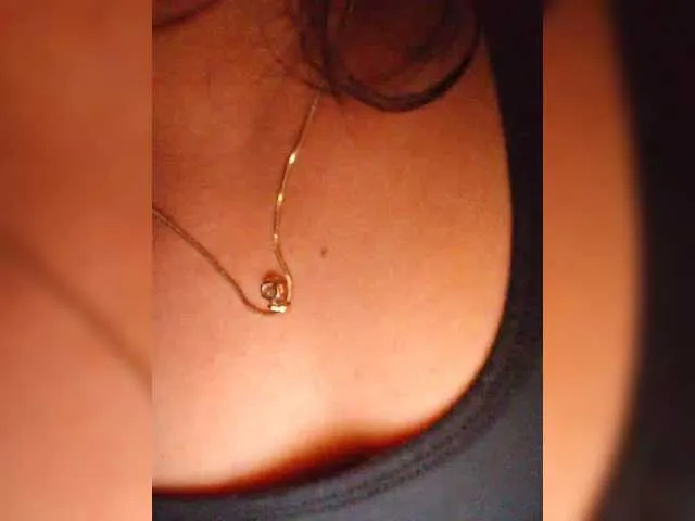 LanaBlondeBush – webcam model profile photo Image 6