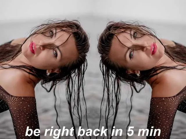 SelennaMoon – webcam model profile photo Image 6