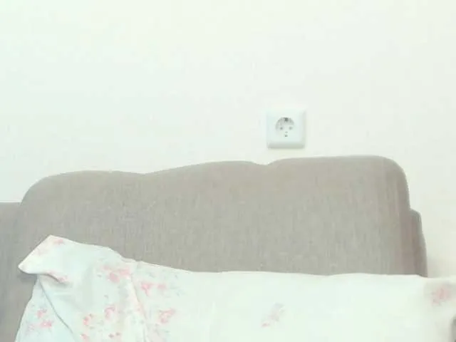 MidnightSeduction – webcam model profile photo Image 13