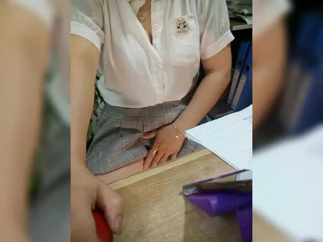 Loli_Belle – webcam model profile photo Image 7