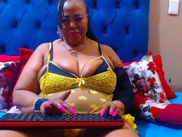 LorrySkye – webcam model profile photo Image 17