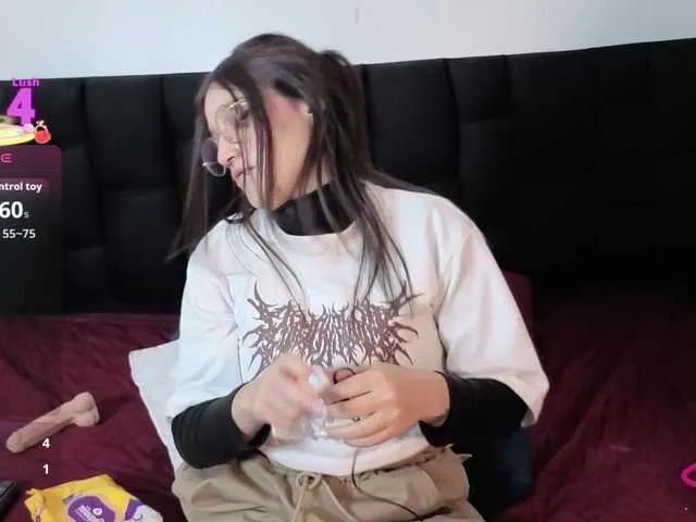 BlondeScarlettx – webcam model profile photo Image 15