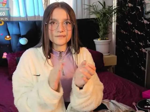 BlondeScarlettx – webcam model profile photo Image 3