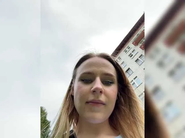 gravebabyxo – webcam model profile photo Image 13