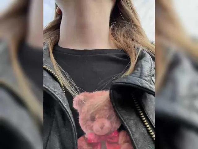 gravebabyxo – webcam model profile photo Image 18