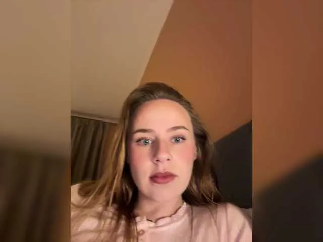 gravebabyxo – webcam model profile photo Image 19