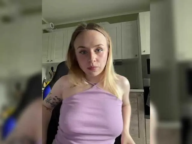 gravebabyxo – webcam model profile photo Image 3