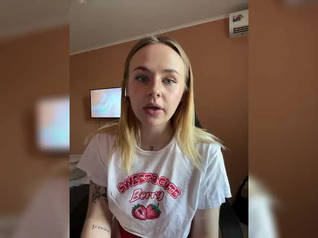 gravebabyxo – webcam model profile photo Image 6