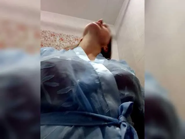 British_EmJess – webcam model profile photo Image 6