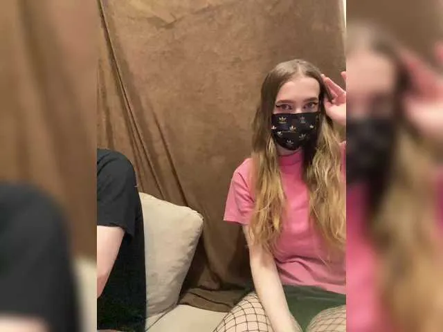 LoraDevine – webcam model profile photo Image 11