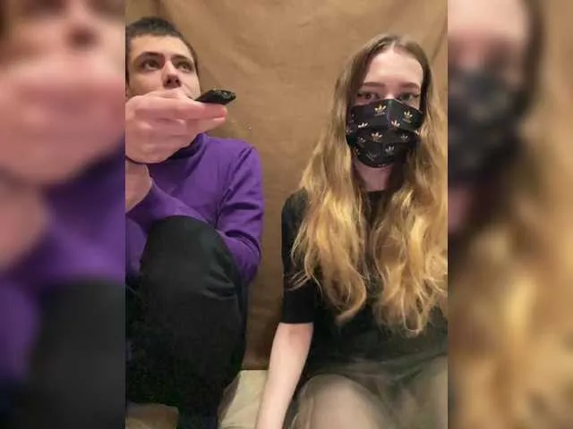 LoraDevine – webcam model profile photo Image 2