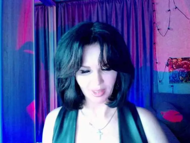 SelennaMoon – webcam model profile photo Image 9