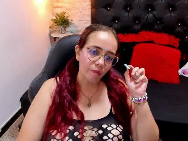 GoldenTeen20 – webcam model profile photo Image 15