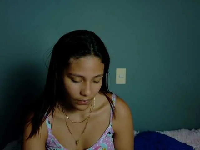 Alicekiss0012 – webcam model profile photo Image 16