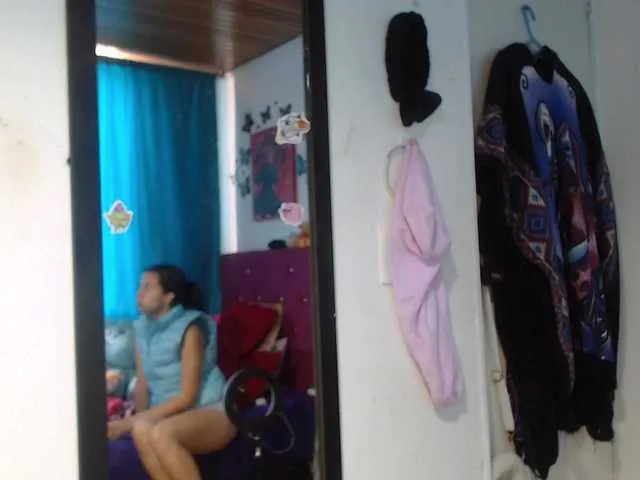 BlondeScarlettx – webcam model profile photo Image 4