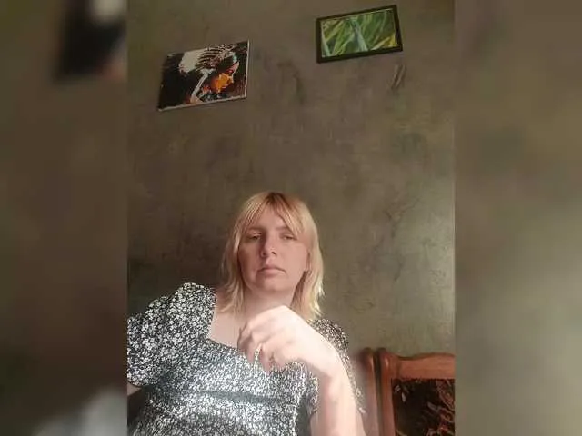 BlondeScarlettx – webcam model profile photo Image 17