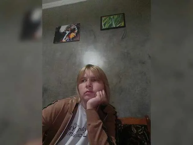 BlondeScarlettx – webcam model profile photo Image 7