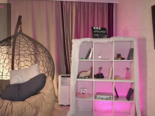 TonyaMyers – webcam model profile photo Image 6