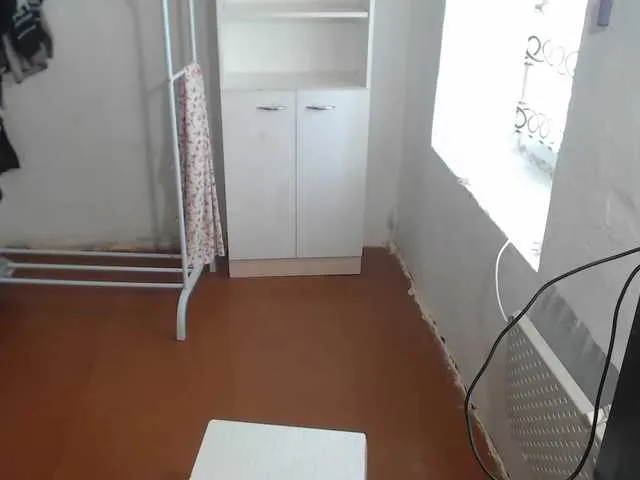 Libely – webcam model profile photo Image 12