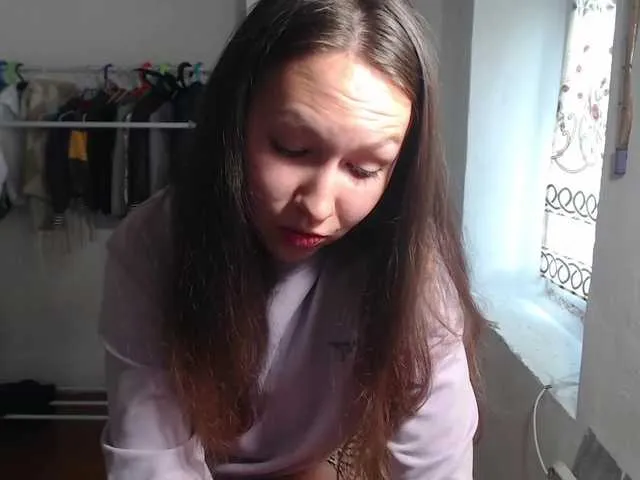 Libely – webcam model profile photo Image 14