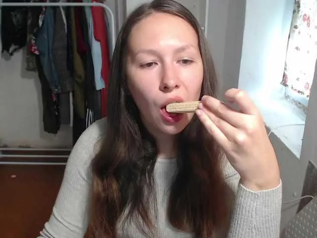 Libely – webcam model profile photo Image 18