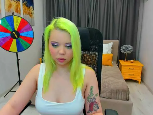 FunnyVibe – webcam model profile photo