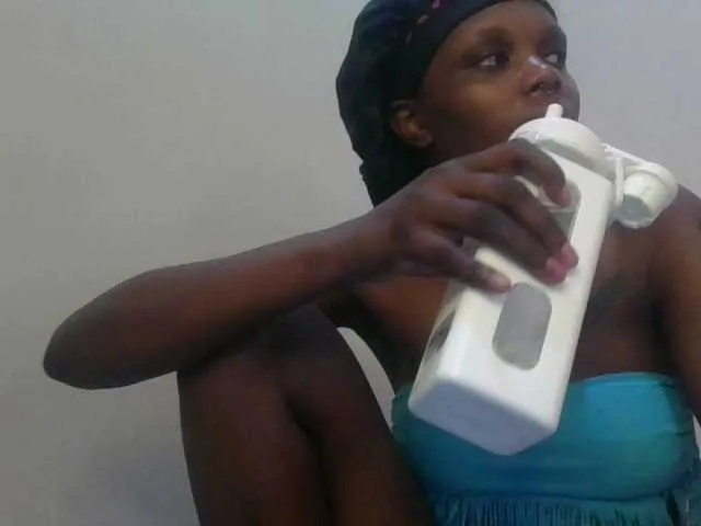 MalinaLaura – webcam model profile photo Image 10