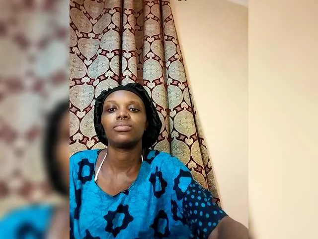 MalinaLaura – webcam model profile photo Image 3