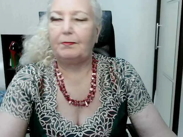 --Tati-- – webcam model profile photo Image 15