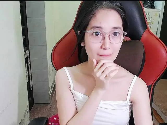 Pizdana – webcam model profile photo Image 17