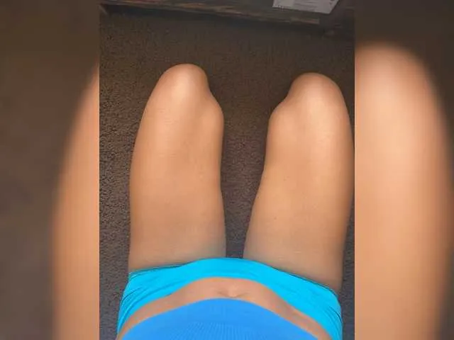 Sexycikas – webcam model profile photo Image 17