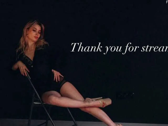 SofiaSins – webcam model profile photo Image 2