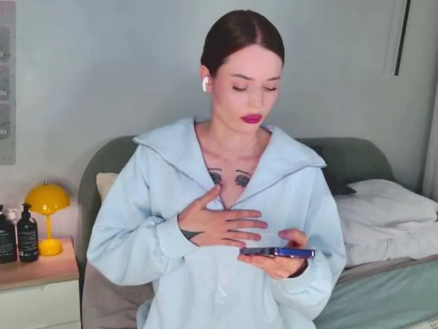 SofiaSins – webcam model profile photo Image 15