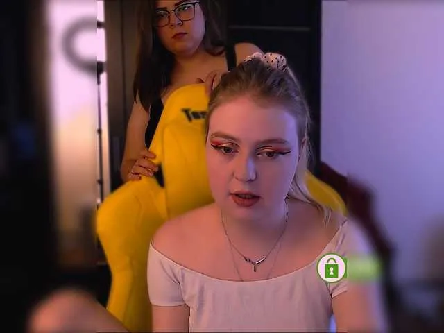 Missmeratrix – webcam model profile photo Image 19