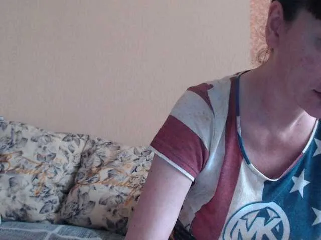 Chiaralovee – webcam model profile photo Image 3