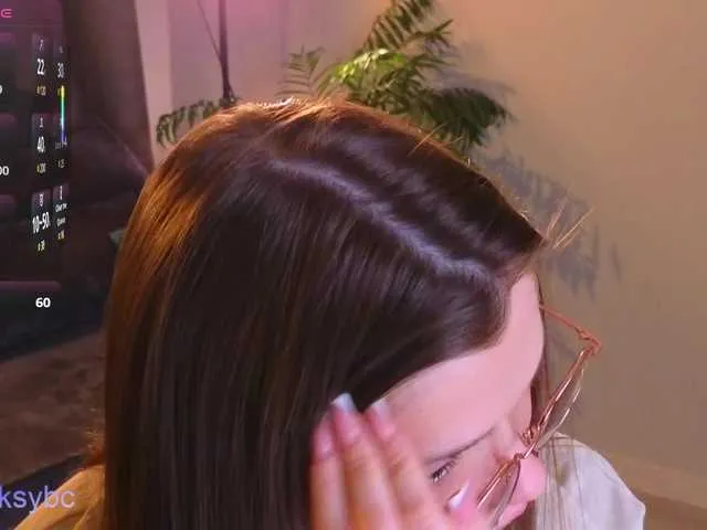 KaronVondielingen – webcam model profile photo Image 6