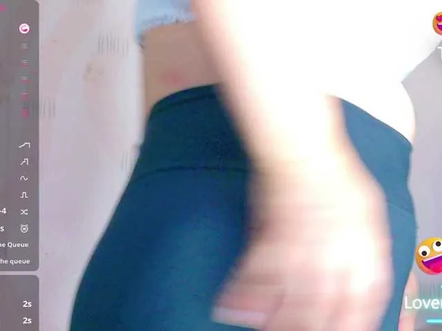 UCHILKA – webcam model profile photo Image 15