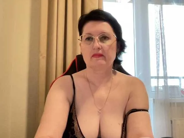 roouse – webcam model profile photo Image 7