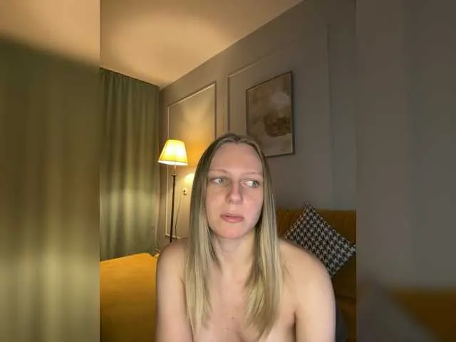 Blonde_sexy21 – webcam model profile photo Image 15