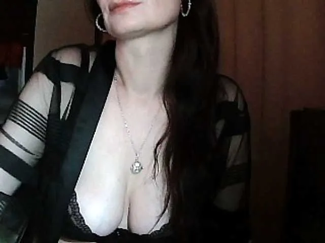 ELENA-XXX – webcam model profile photo Image 9