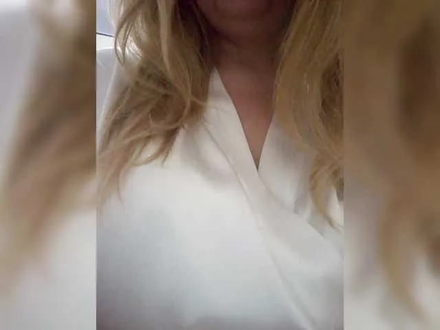 BabeBeth40 – webcam model profile photo Image 13