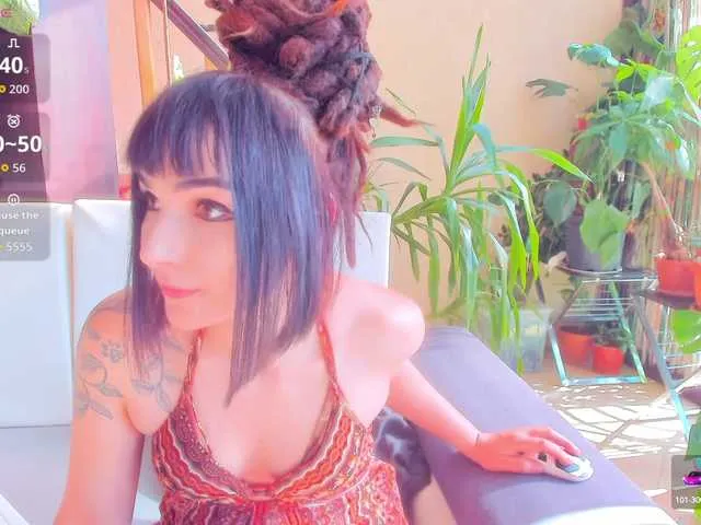 Blondebrookex – webcam model profile photo Image 9