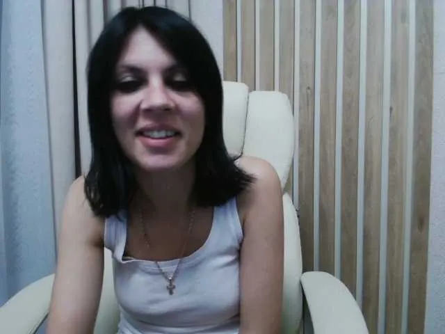 --Tati-- – webcam model profile photo Image 13