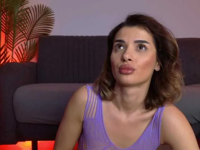 blondeangel_4u2 – webcam model profile photo Image 10