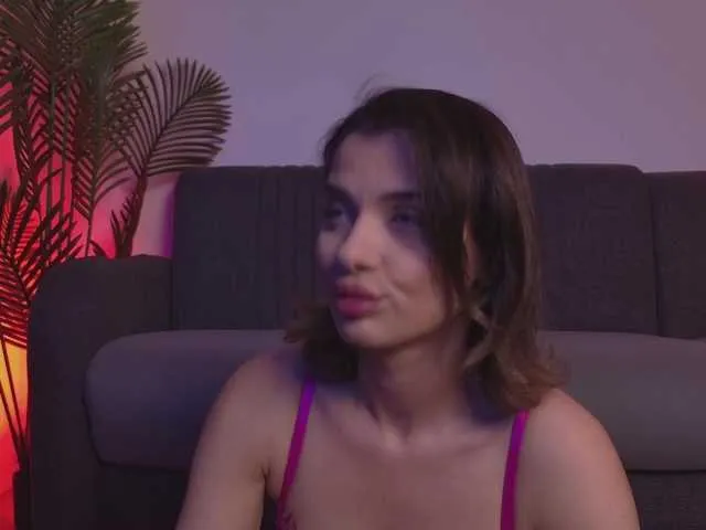 blondeangel_4u2 – webcam model profile photo Image 4