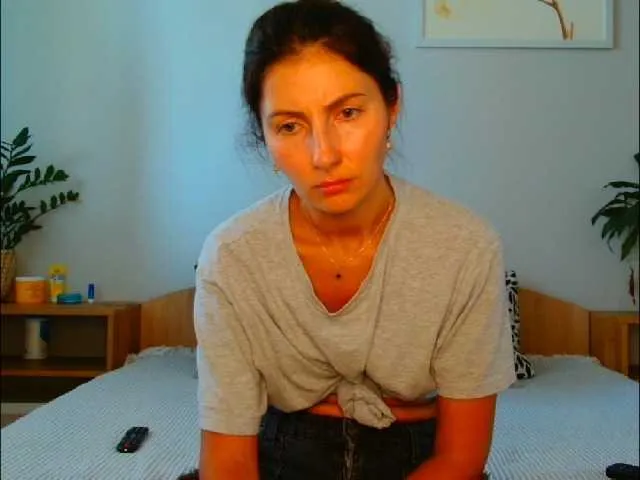 Loli_Belle – webcam model profile photo Image 7