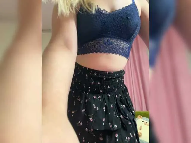 MarilynRainbow – webcam model profile photo Image 4