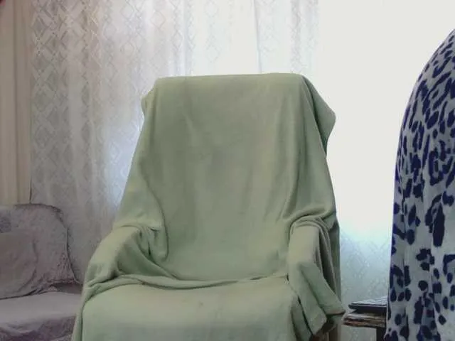 Libely – webcam model profile photo Image 11