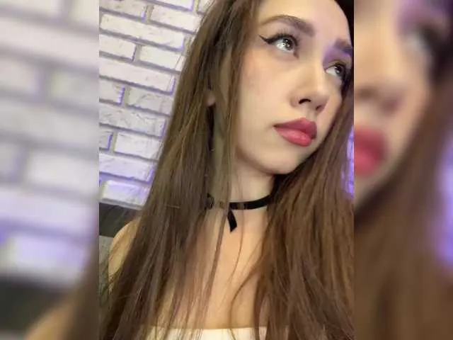 LorrySkye – webcam model profile photo Image 2